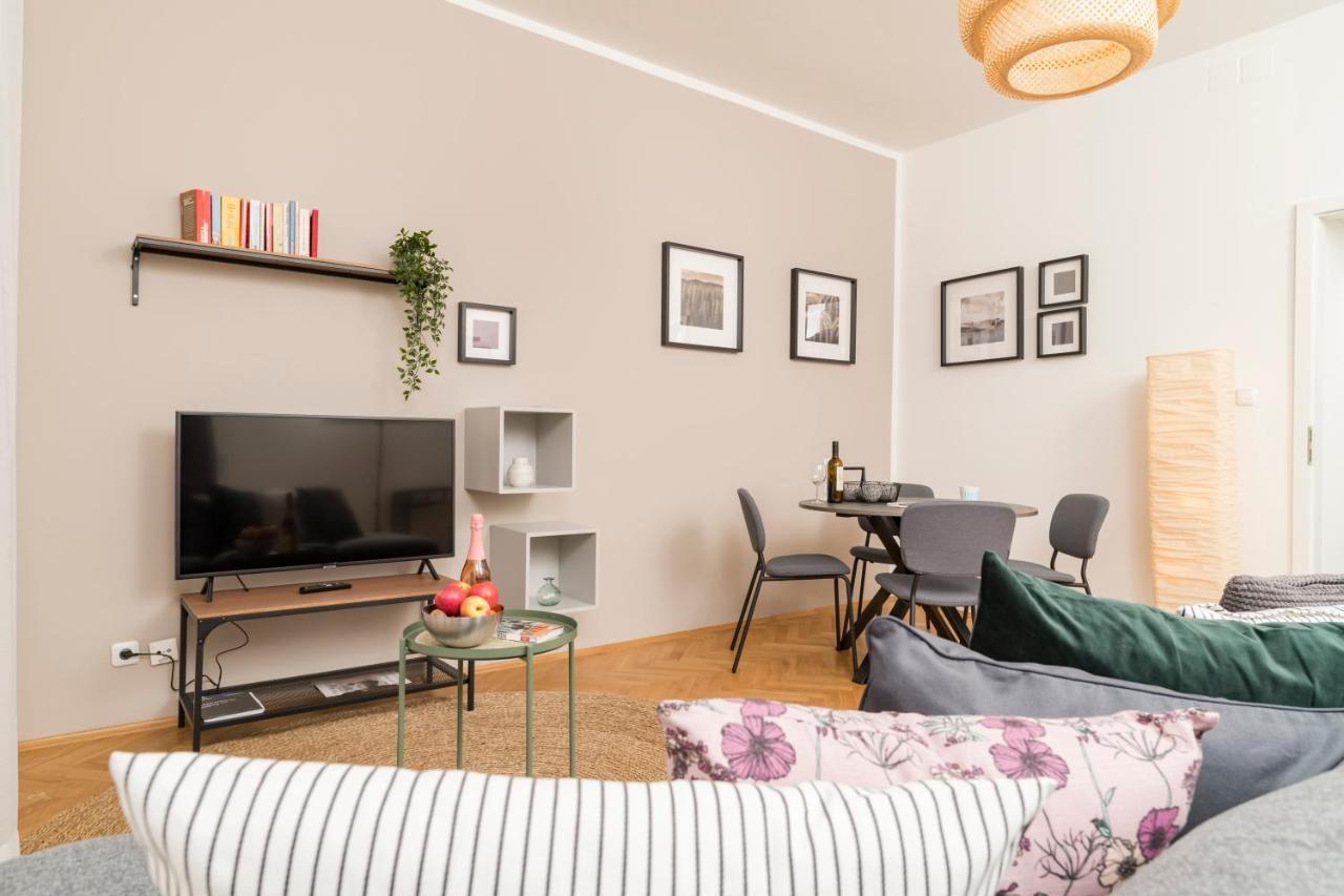 Business St Marx By Ichbucheat Apartment Wien