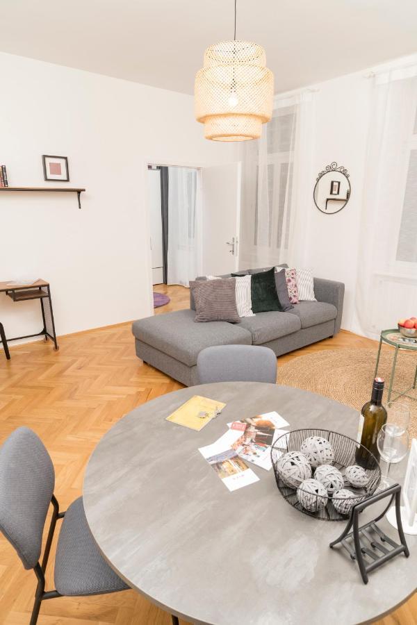 Business St Marx By Ichbucheat Apartment